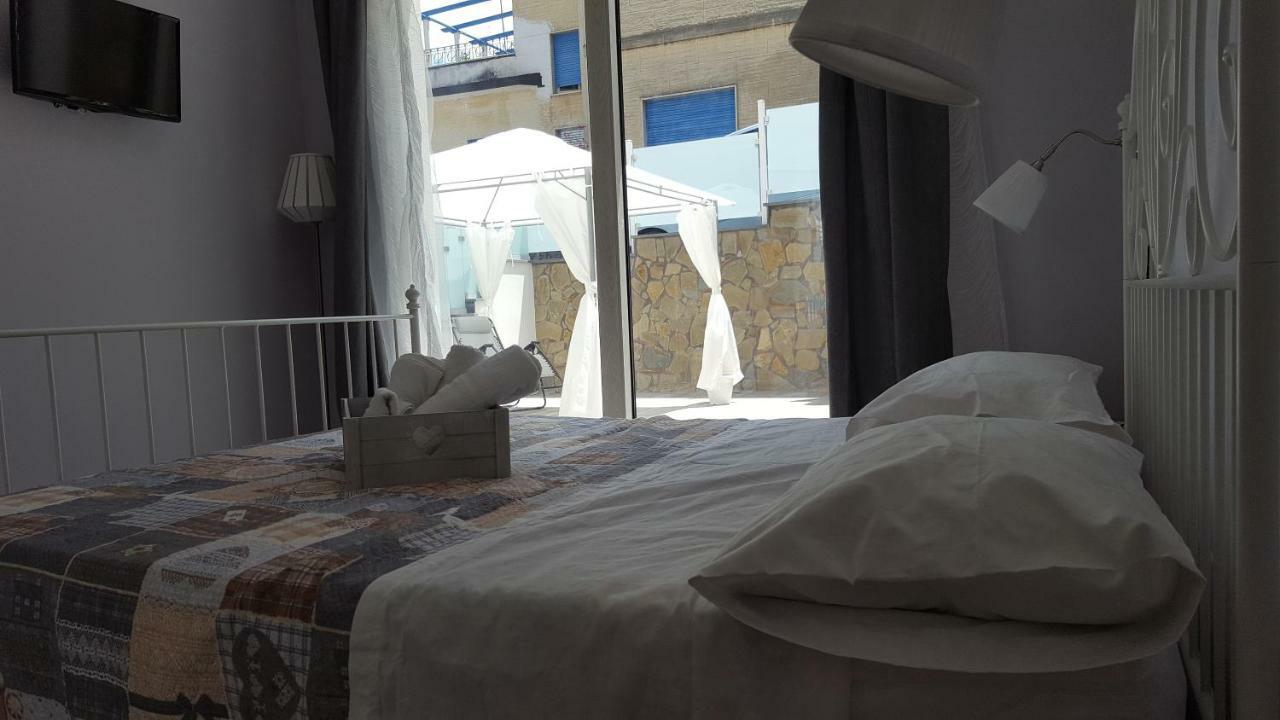 Afrodite Suites Deluxe Агрополи Екстериор снимка
